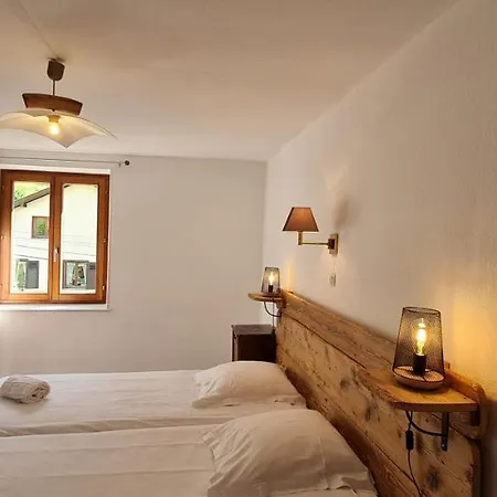 Spacieux Et Confortables A Proximite Randonnees, Lacs, Nature Apartment